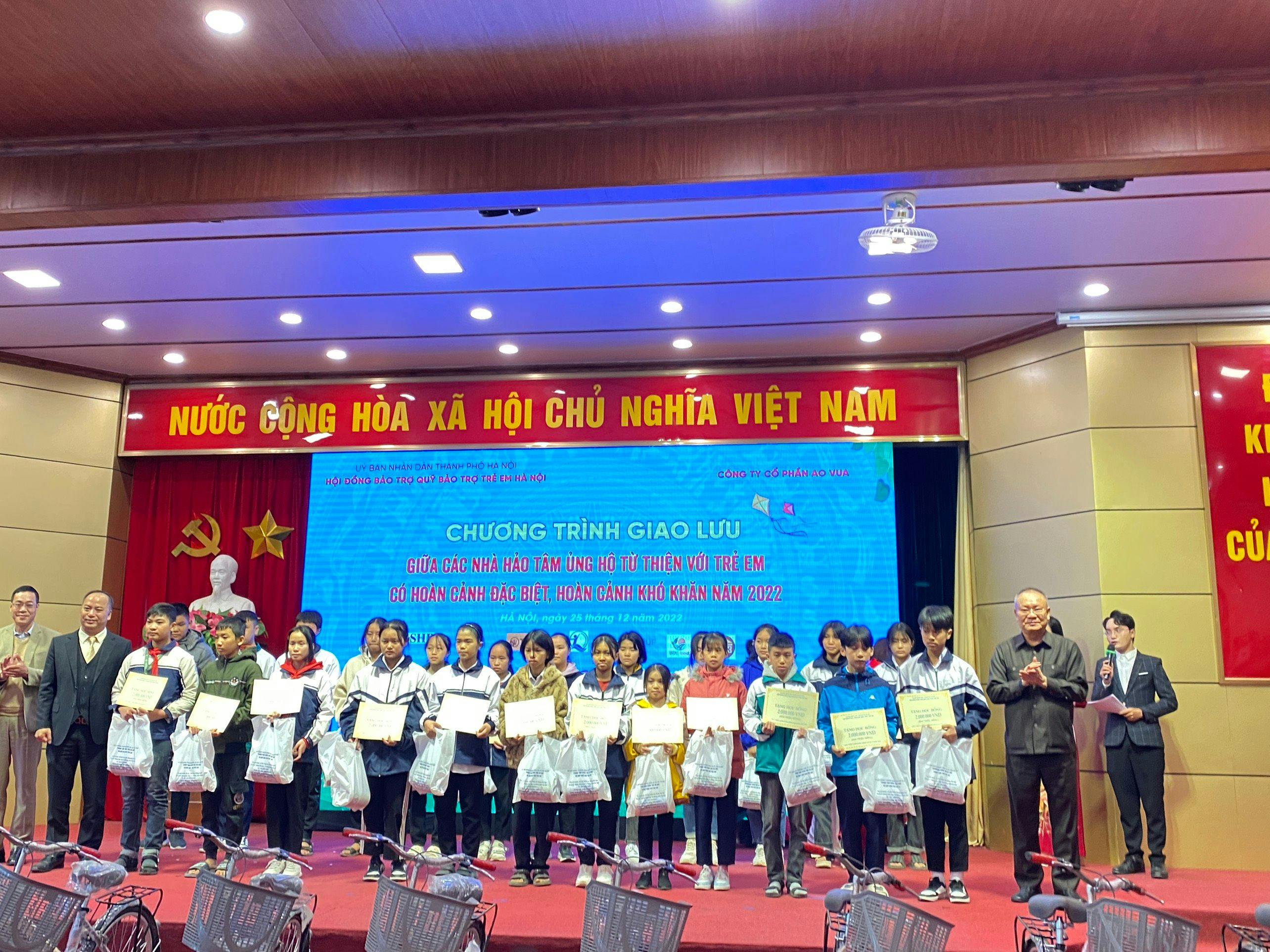 Hội đồng Bảo trợ Quỹ Bảo trợ trẻ em Hà Nội phối hợp với Công ty cổ phần Ao Vua 