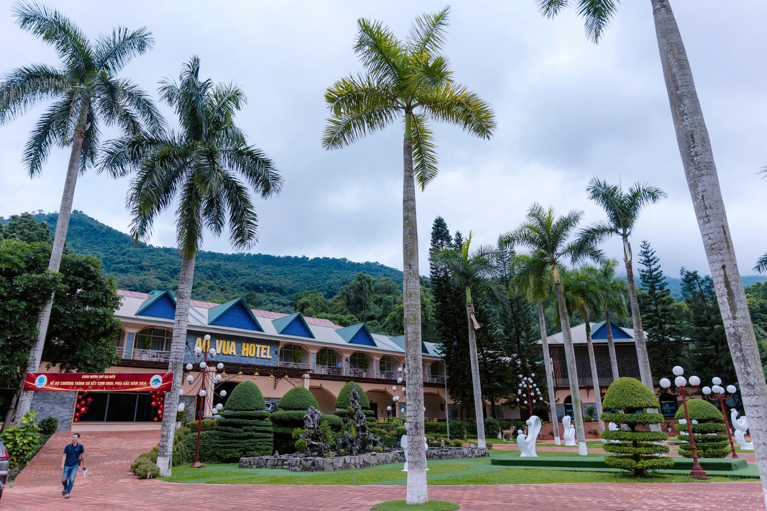 Khu du lịch Ao Vua