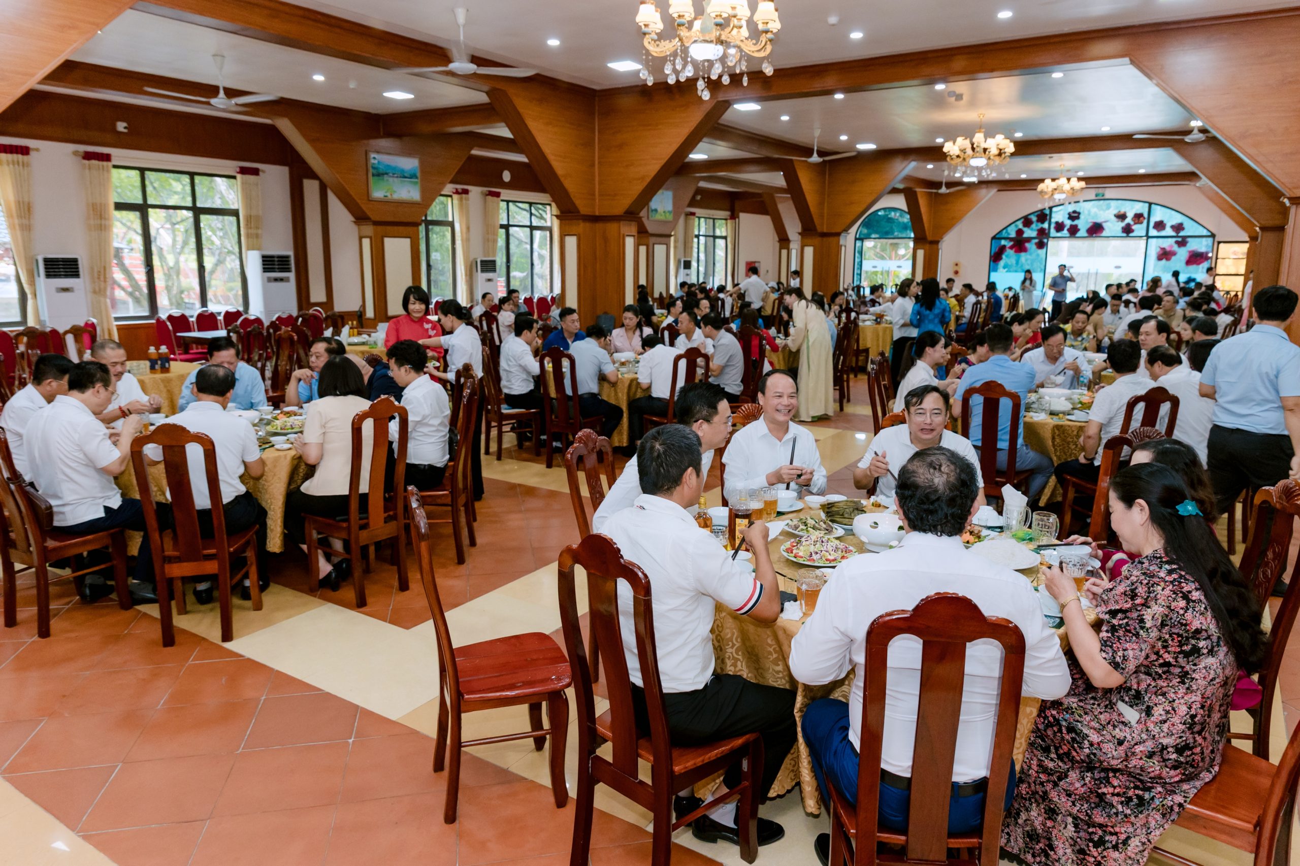 Khu du lịch Ao Vua
