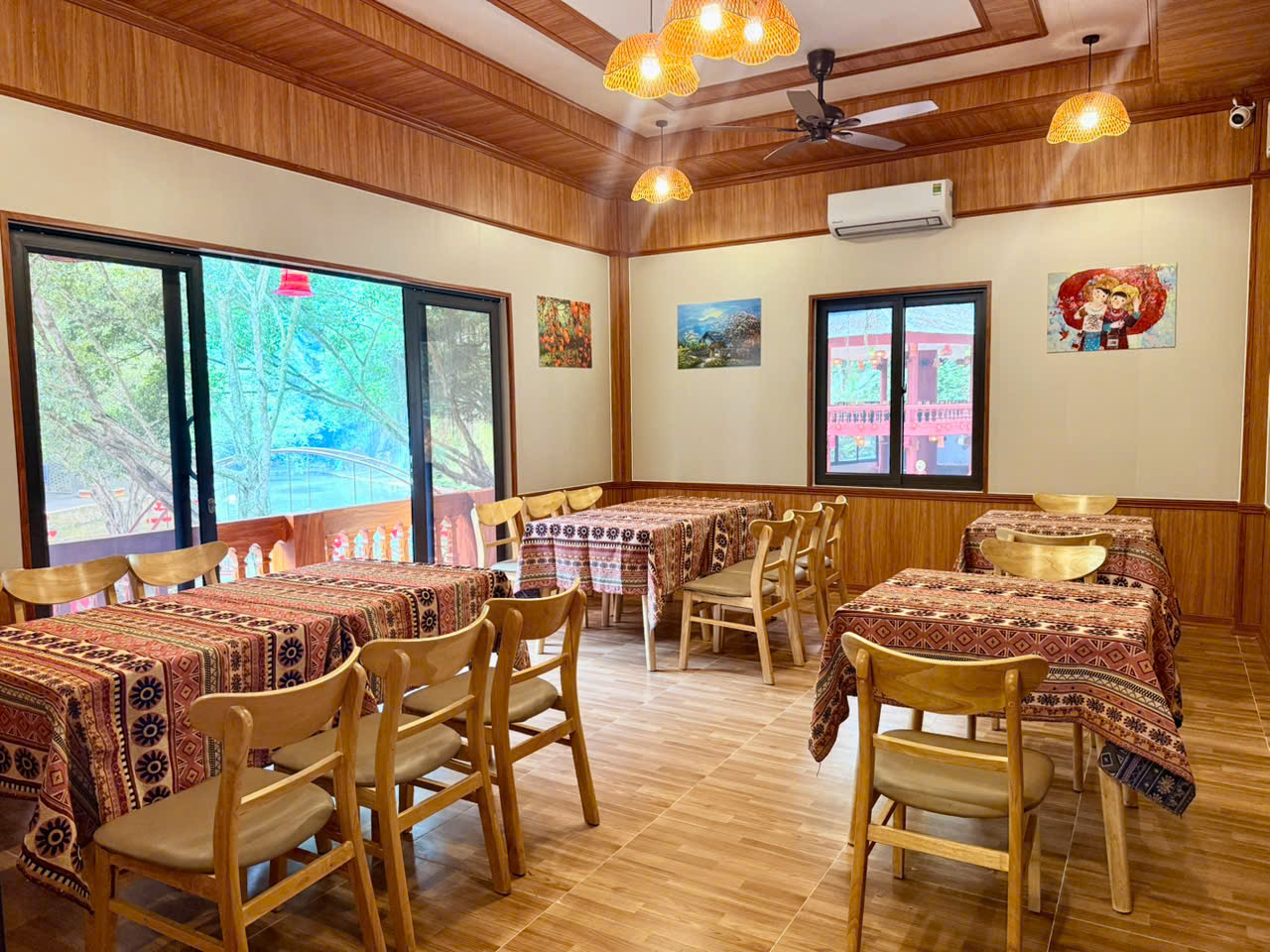 Khu du lịch Ao Vua
