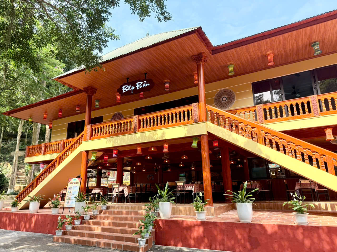 Khu du lịch Ao Vua