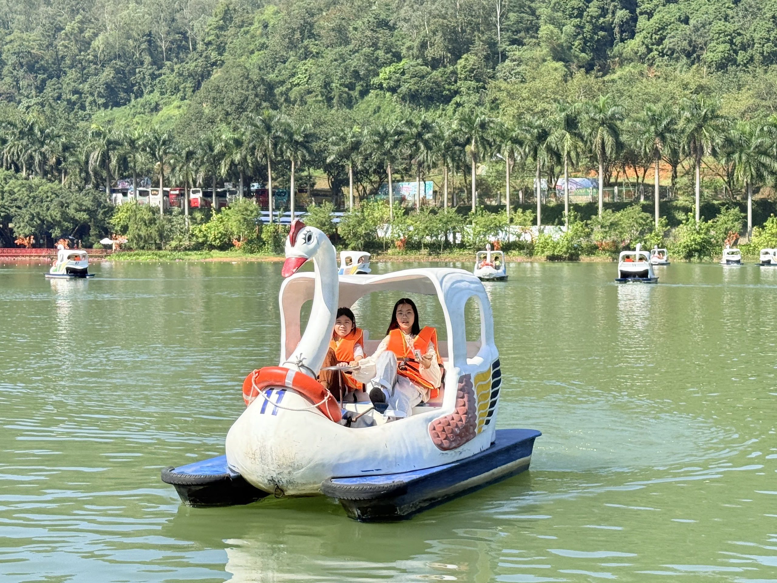 Khu du lịch Ao Vua