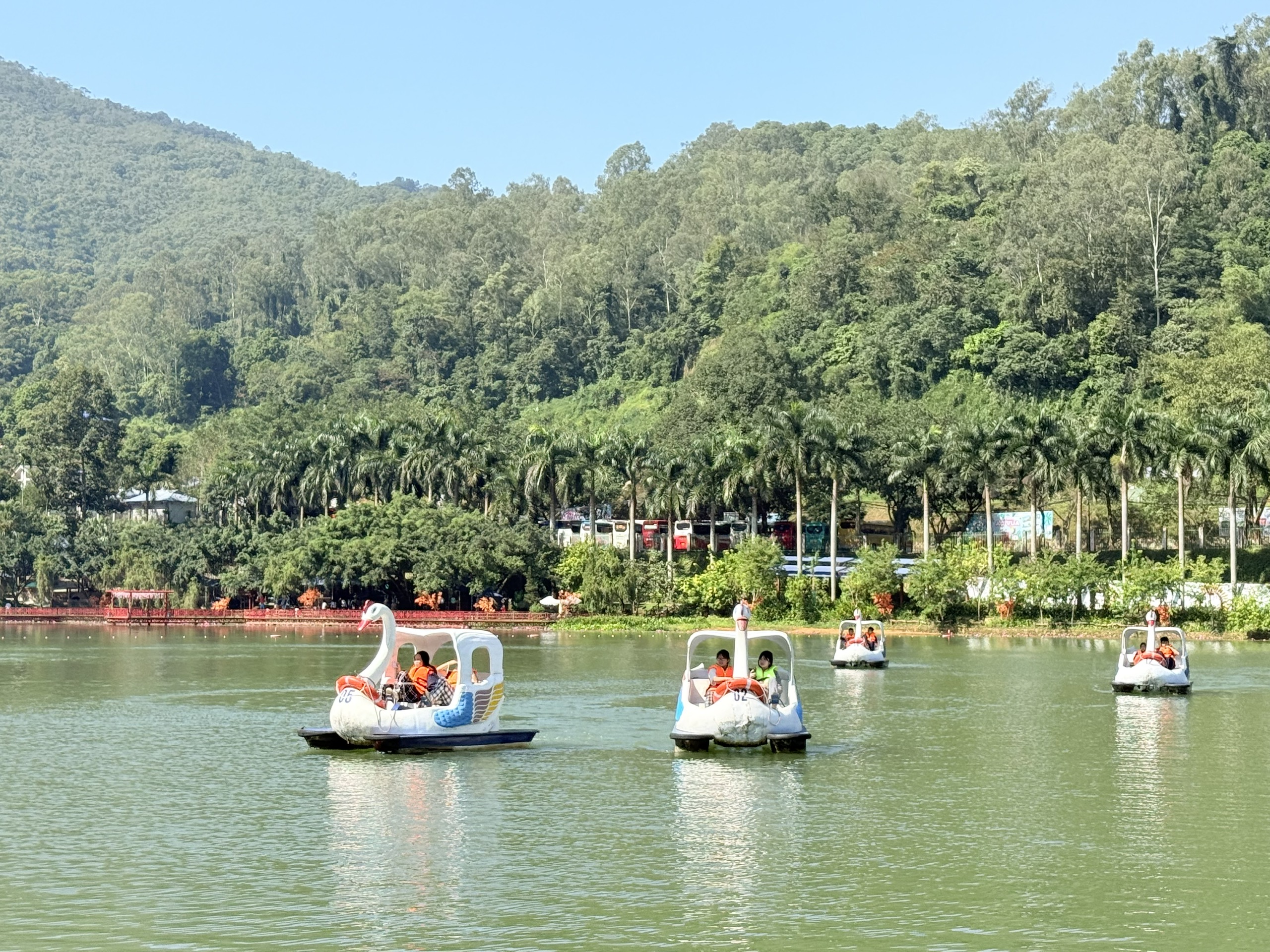 Khu du lịch Ao Vua