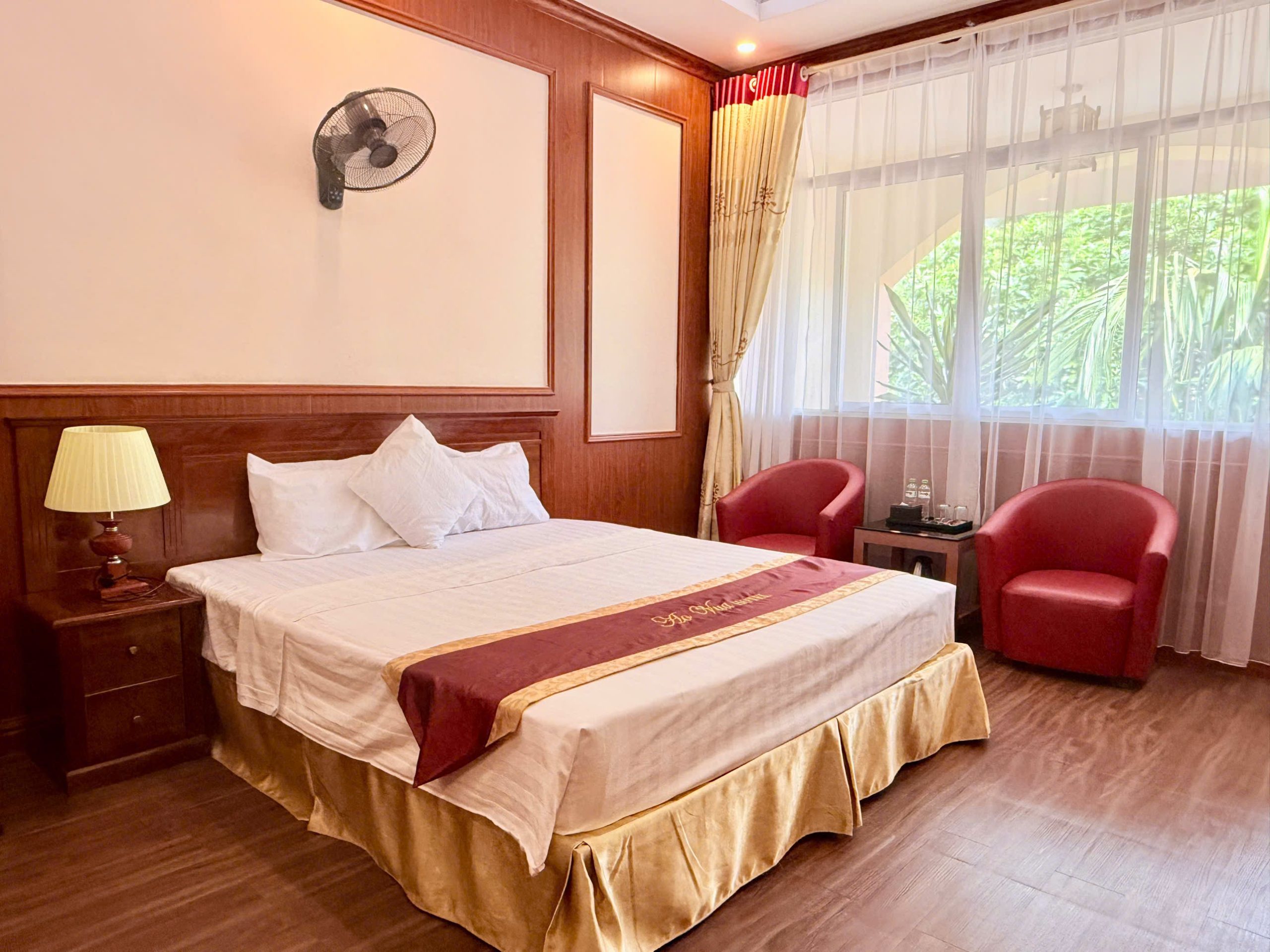 Khu du lịch Ao Vua